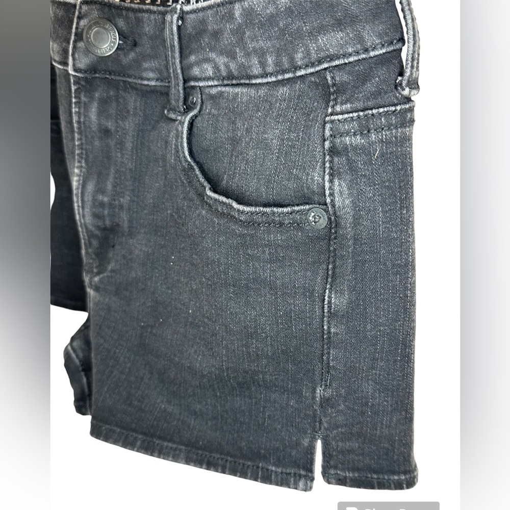 American Eagle Outfitters  hi rise shortie in black/ size 4 like new - Picture 6 of 8